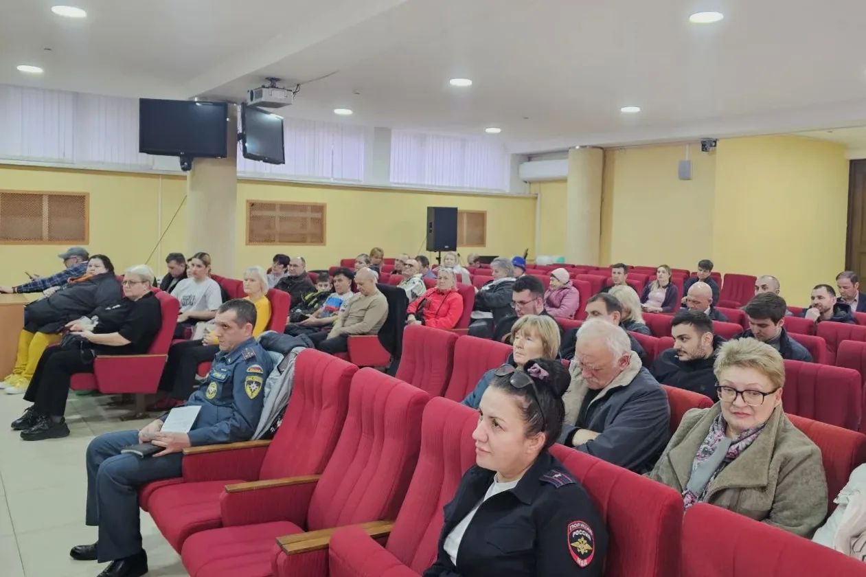 В Сочи прошла встреча с жителями микрорайона Благодать В Сочи прошла встреча с жителями микрорайона Благодать