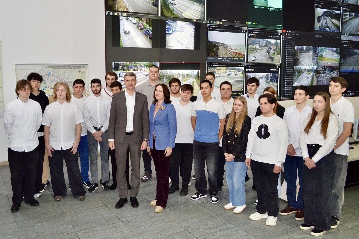 Сочинские студенты стали участниками ознакомительных мероприятий на предприятиях транспортной отрасли Сочинские студенты стали участниками ознакомительных мероприятий на предприятиях транспортной отрасли