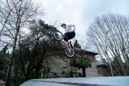 На обновленной экстрим-площадке прошли городские соревнования