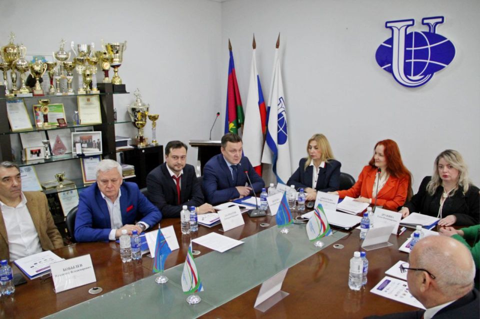 ��������� �������� ���� � ������������� ����������� �������� ����� ��������� ���������� � ��������������