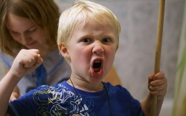 Почему злость на родителей — это естественно и на самом деле полезно