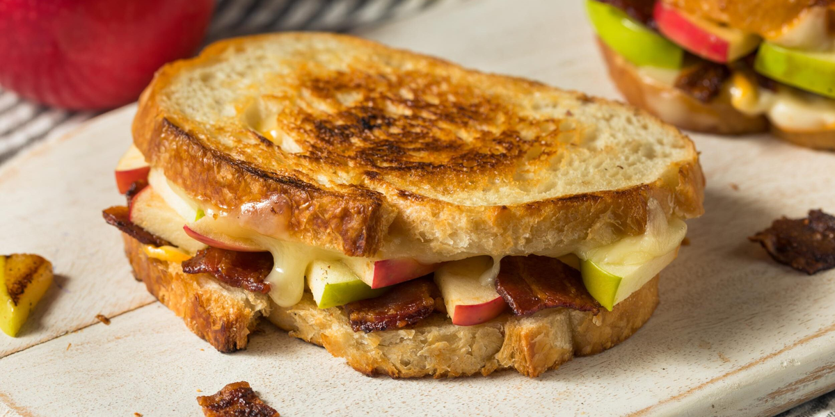 Новый вкус: Сэндвичи с яблоками, сыром и беконом — идеальное сочетание