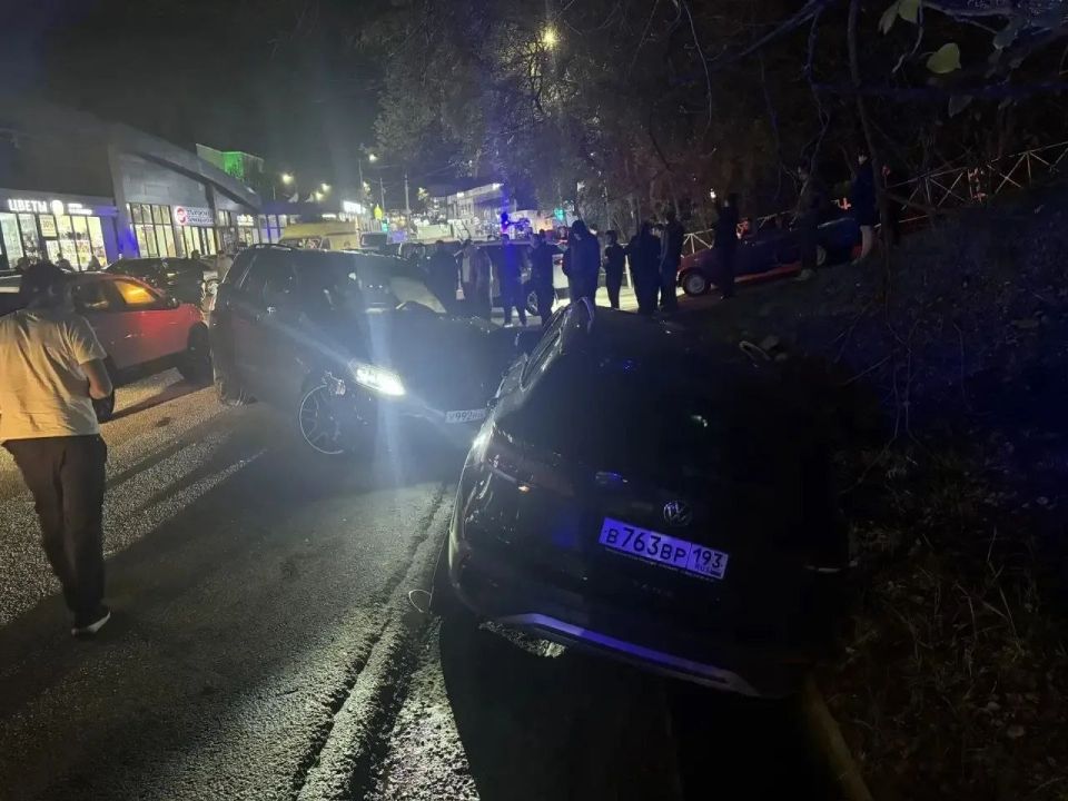 06.04.2026 � 19:40 �� ��. �����������, � ������ �. 181, ������������ ������ �. ����, 53-������ �������� ���������� �MERCEDES� ��� �������� �� �������� ���������� ������� ��������, � ���������� ���� �������� ������������ �...