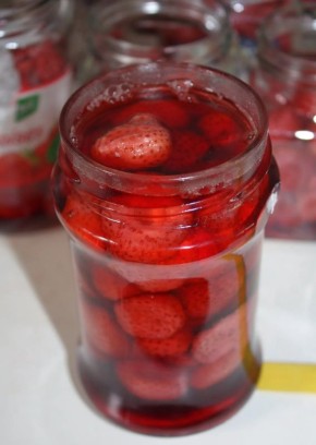 Клубника в сиропе: идеальный способ сохранить летние воспоминания