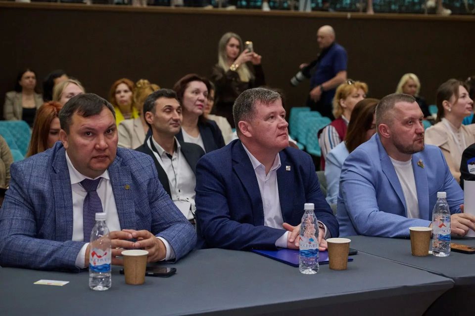 В Сочи состоялся межрегиональный форум «Нежная сила России» В Сочи состоялся межрегиональный форум «Нежная сила России»