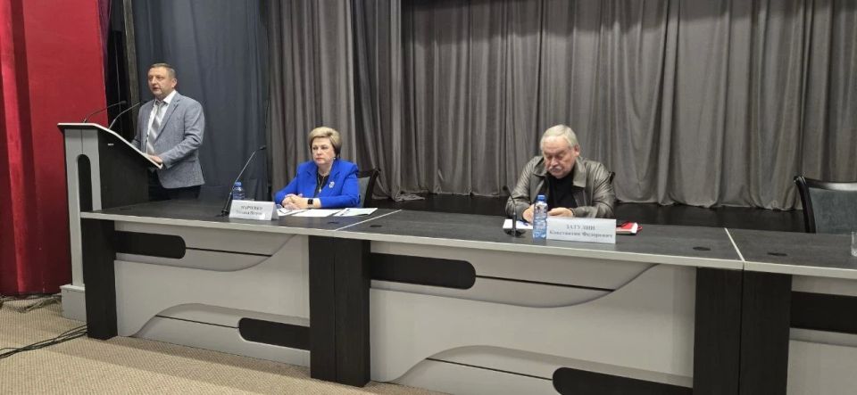 Константин Затулин встретился 19 мая с жителями Белореченска и провёл приём по личным вопросам Константин Затулин встретился 19 мая с жителями Белореченска и провёл приём по личным вопросам