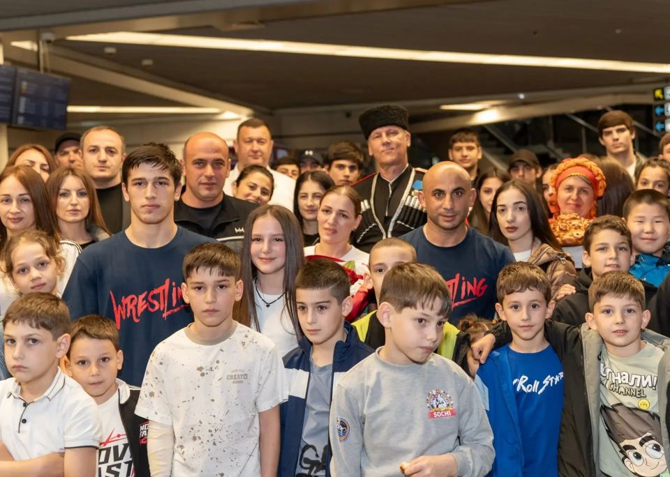 Сочинский спортсмен Сергей Кармрян одержал победу на первенстве Европы по вольной борьбе Сочинский спортсмен Сергей Кармрян одержал победу на первенстве Европы по вольной борьбе