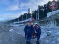 В Сочи спасатели помогли мужчине, сорвавшемуся с опорной стены