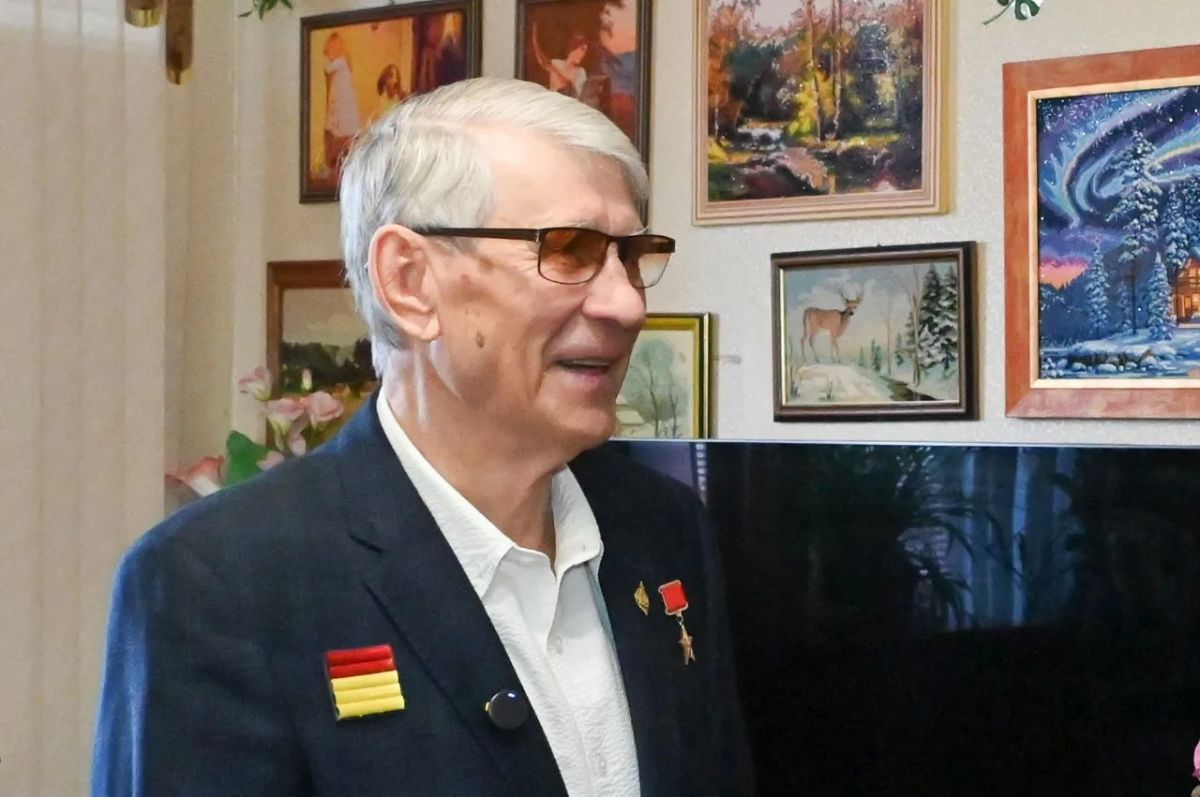 Андрей Прошунин: Поздравили Героя Советского Союза, Почётного гражданина Сочи Виталия Дмитриевича Бубенина с днём рождения Андрей Прошунин: Поздравили Героя Советского Союза, Почётного гражданина Сочи Виталия Дмитриевича Бубенина с днём рождения