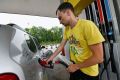 В Сочи утром 11 августа работают 52 автозаправки