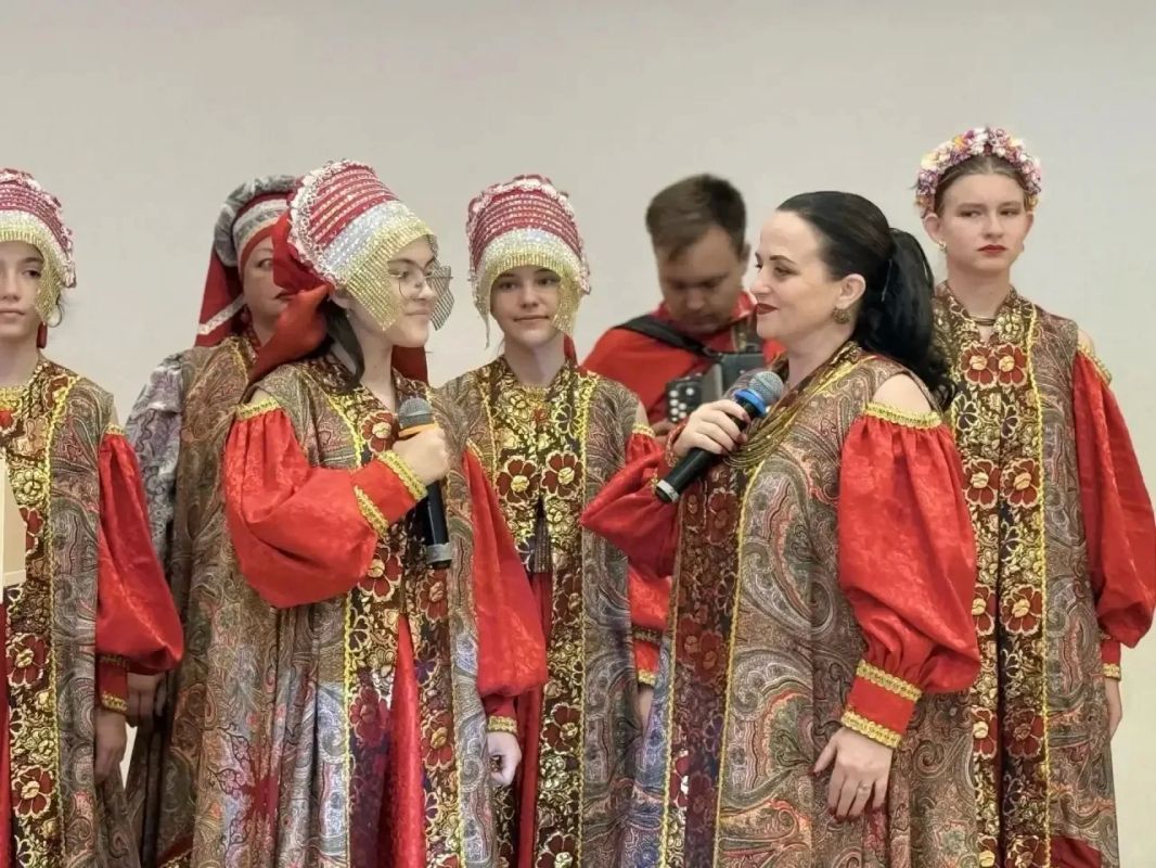 9 сентября в РДК «Адлер» состоялась научно-практическая конференция «Сила России – в единстве, а сила единства – Победа», приуроченная к Году единства народов России 9 сентября в РДК «Адлер» состоялась научно-практическая конференция «Сила России – в единстве, а сила единства – Победа», приуроченная к Году единства народов России