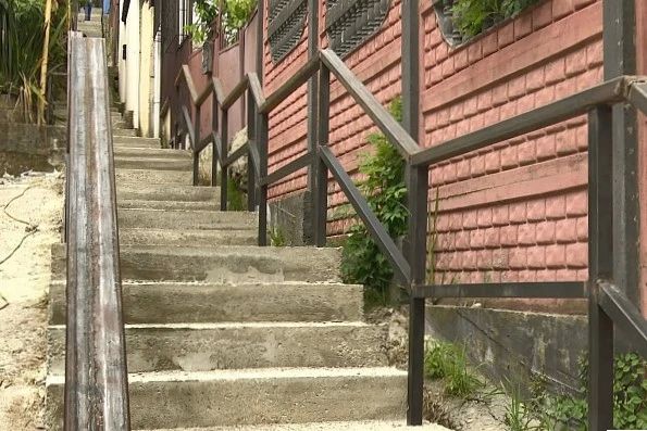 В Сочи продолжается работа по благоустройству общественных территорий В Сочи продолжается работа по благоустройству общественных территорий