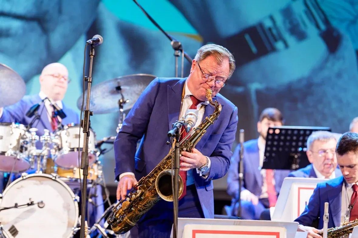 Более 150 артистов выступили на фестивале XVII Sochi Jazz Festival Более 150 артистов выступили на фестивале XVII Sochi Jazz Festival