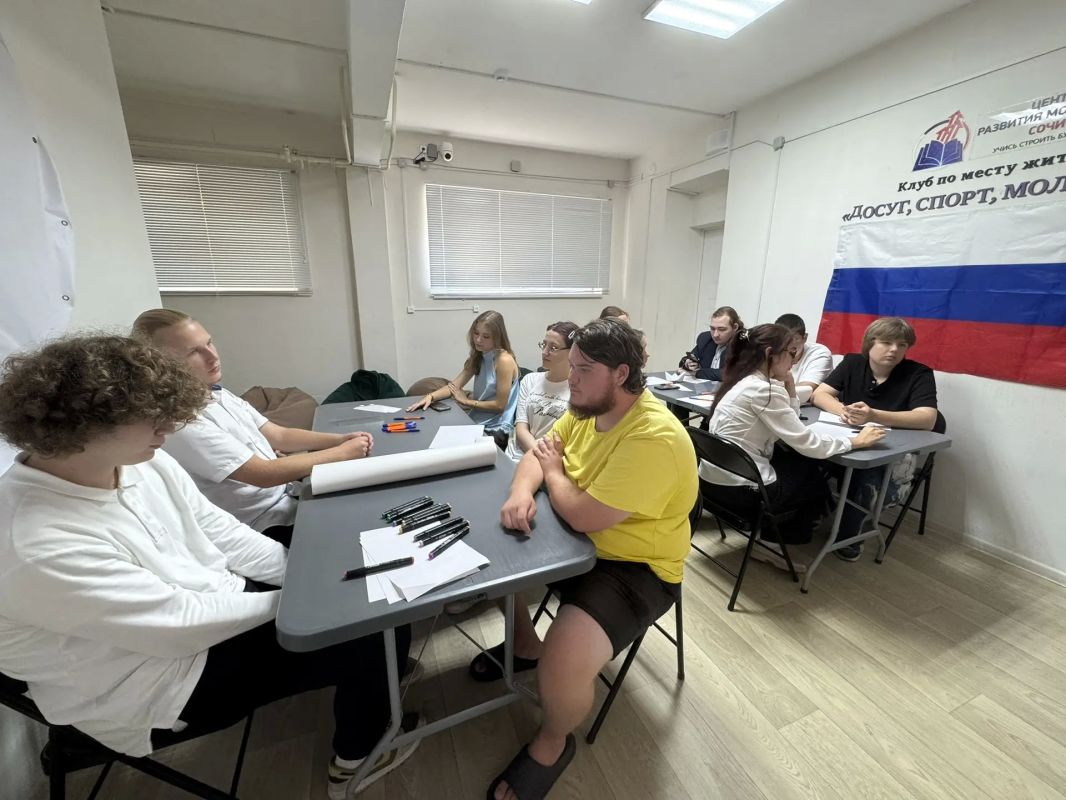 Какие только мероприятия не проходят в наших "домах"! 21 сентября в молодежном центре «Вершина Аутль» прошла игра «Найдётся всё!» ко Дню рождения Яндекса Какие только мероприятия не проходят в наших "домах"! 21 сентября в молодежном центре «Вершина Аутль» прошла игра «Найдётся всё!» ко Дню рождения Яндекса