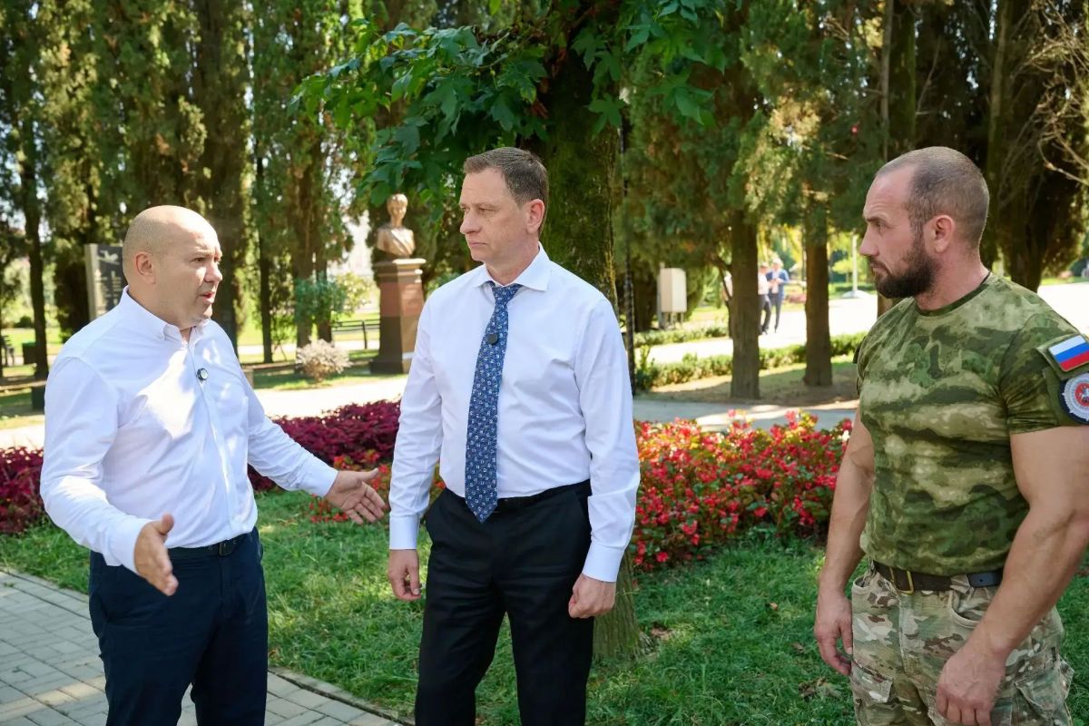 В Сочи в рамках проекта «Инициативное бюджетирование Кубани» благоустроили территорию Аллеи героев СВО В Сочи в рамках проекта «Инициативное бюджетирование Кубани» благоустроили территорию Аллеи героев СВО