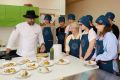 В Сочи для участников школьных «Кулинарных классов» урок провел шеф-повар Мсалам Карказан