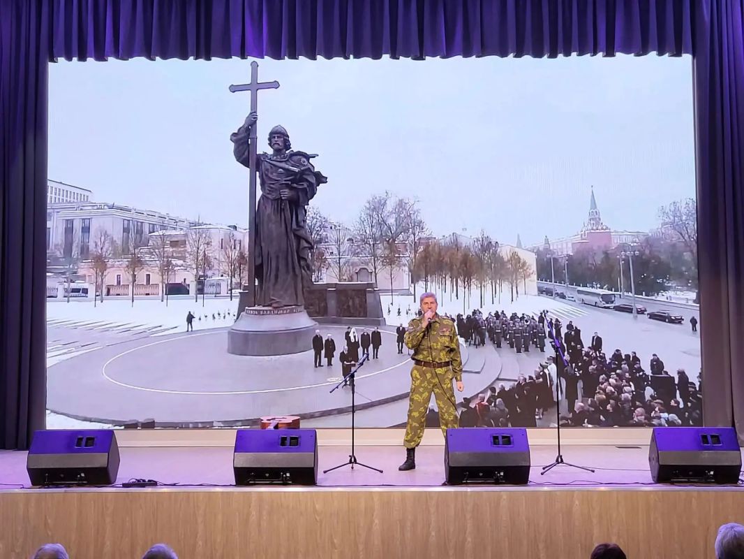 Время героев продолжается Время героев продолжается