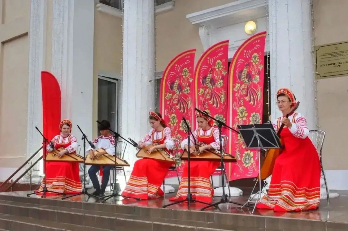 В Сочи в рамках Года единства народов России проводят более 350 культурных мероприятий В Сочи в рамках Года единства народов России проводят более 350 культурных мероприятий