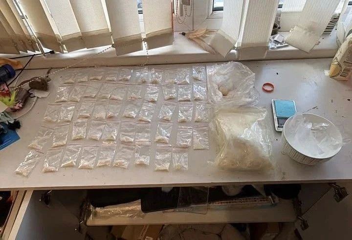 570 гр мефедрона и 70 гр кокаина изъяли у наркокурьера из Кабардино-Балкарии
