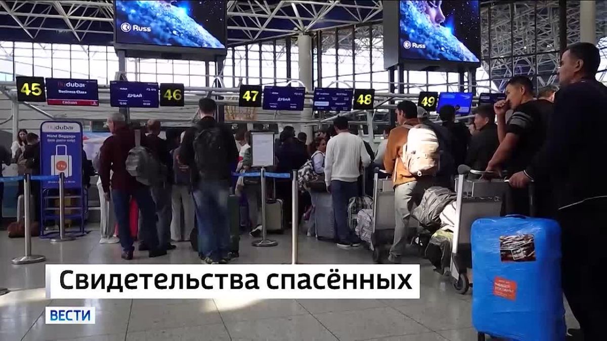 Танкер с нефтью, загоревшийся на этой неделе в Черном море после атаки безэкипажных катеров, отбуксировали в безопасное место