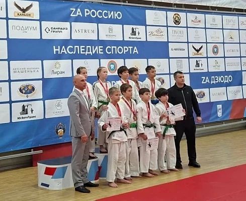 В Сочи проходит краевой турнир по дзюдо памяти Героя Советского Союза Мартироса Нагуляна