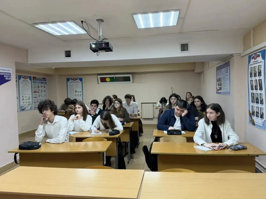 В Сочи продолжаются встречи в рамках проекта «Проводники смыслов В Сочи продолжаются встречи в рамках проекта «Проводники смыслов