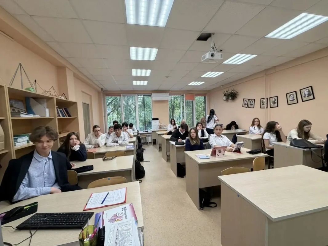 В Сочи продолжаются встречи в рамках проекта «Проводники смыслов В Сочи продолжаются встречи в рамках проекта «Проводники смыслов