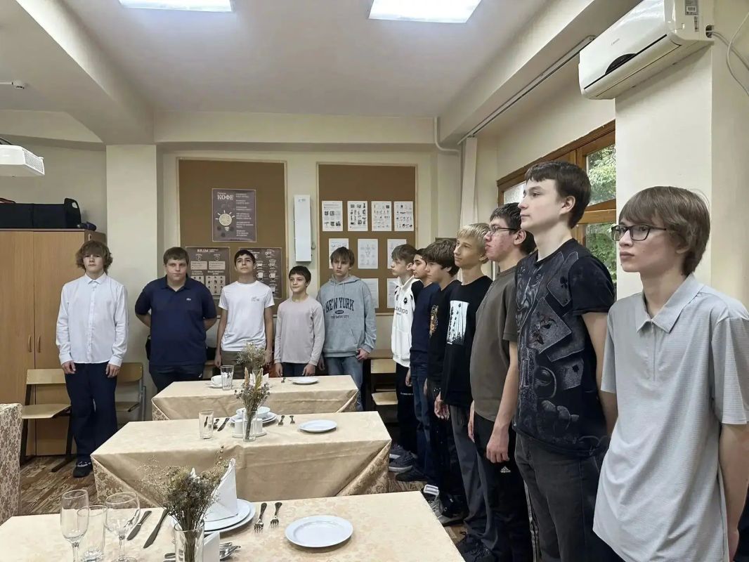 Две недели на выбор будущего: в Сочи с 6 по 23 октября 2026 года прошла масштабная серия профориентационных проб «Билет в будущее» Две недели на выбор будущего: в Сочи с 6 по 23 октября 2026 года прошла масштабная серия профориентационных проб «Билет в будущее»