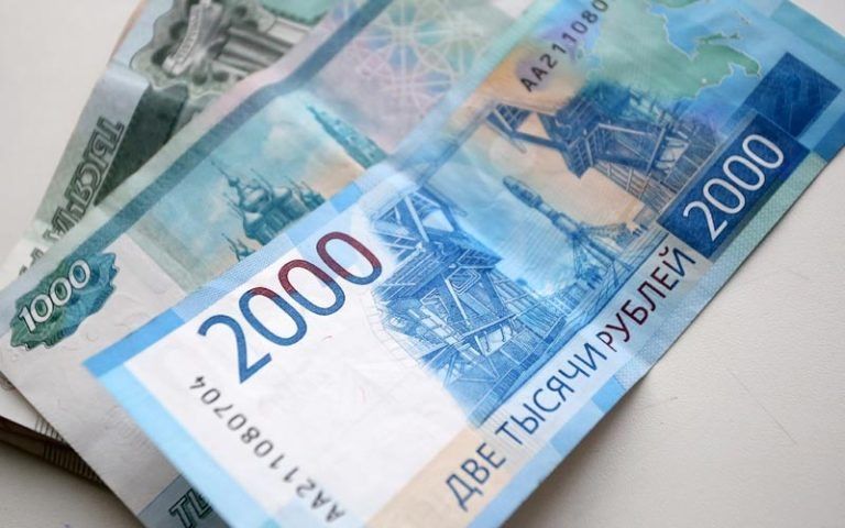 Пенсия и переезд: что нужно знать