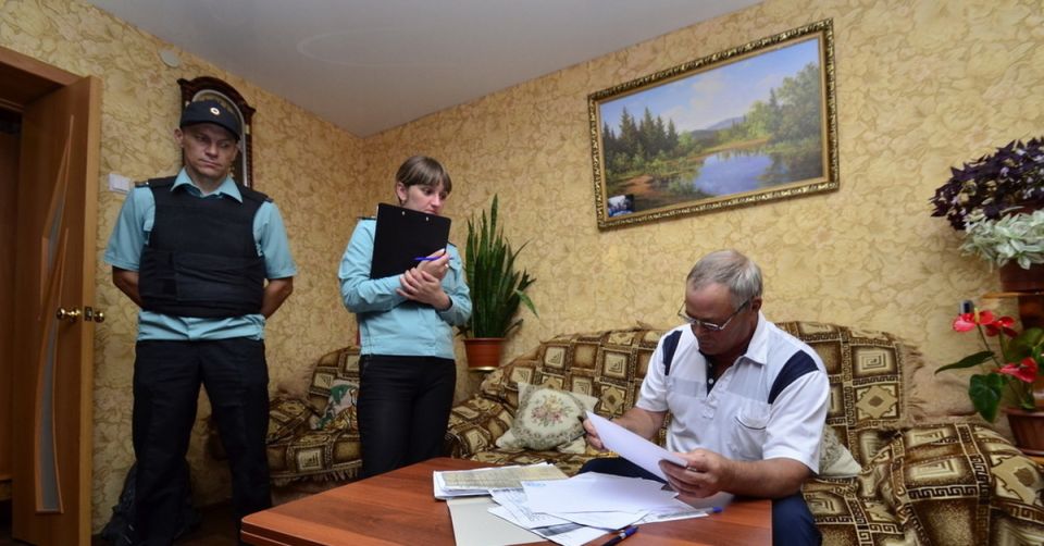 Пенсионер из Самары добивается справедливости: приставы выдавали меньше прожиточного минимума