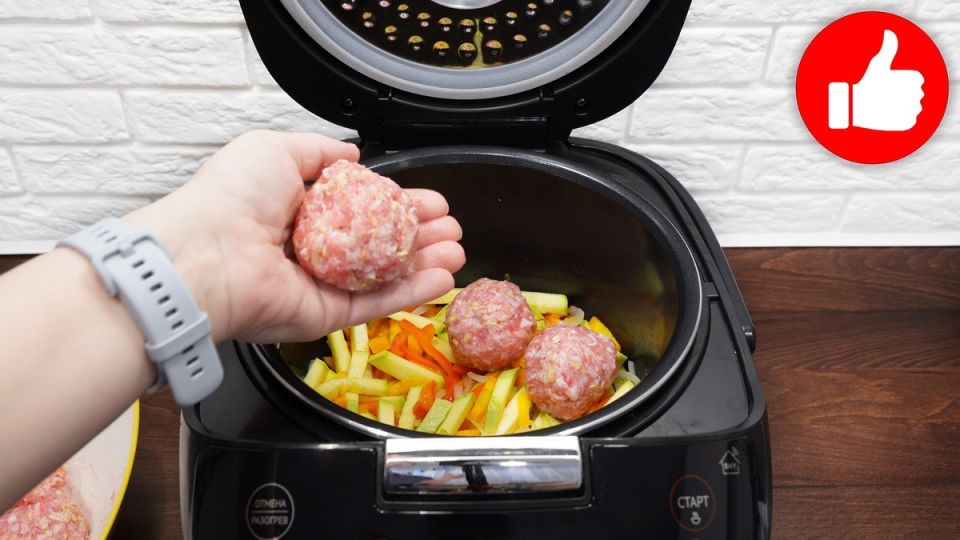 Котлеты с овощами в мультиварке: просто и вкусно!