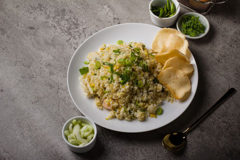 Добавьте всего два ингредиента: вот как готовят вкуснейший рис в Японии