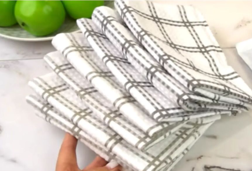 Как сделать кухонные полотенца белоснежными без труда