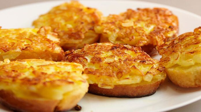 Нежные луковые гренки для аппетитного перекуса